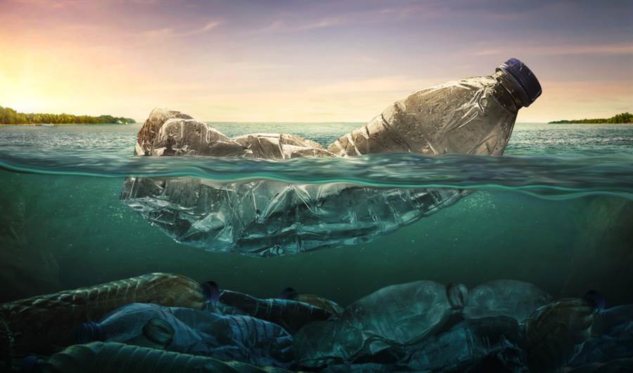 塑膠氾濫，2050年海洋塑膠垃圾比魚還多